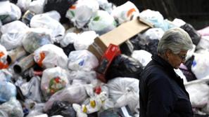 Italijanska vlada je že namenila 150 milijonov evrov za odpravo težav s smetmi i