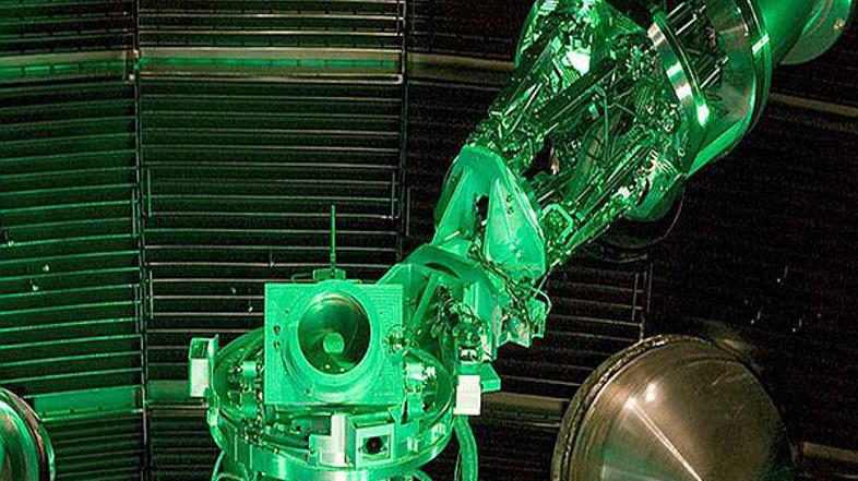 Laserski pulz bo trajal le nekaj nanosekund, njegova moč pa naj bi bila enaka 50