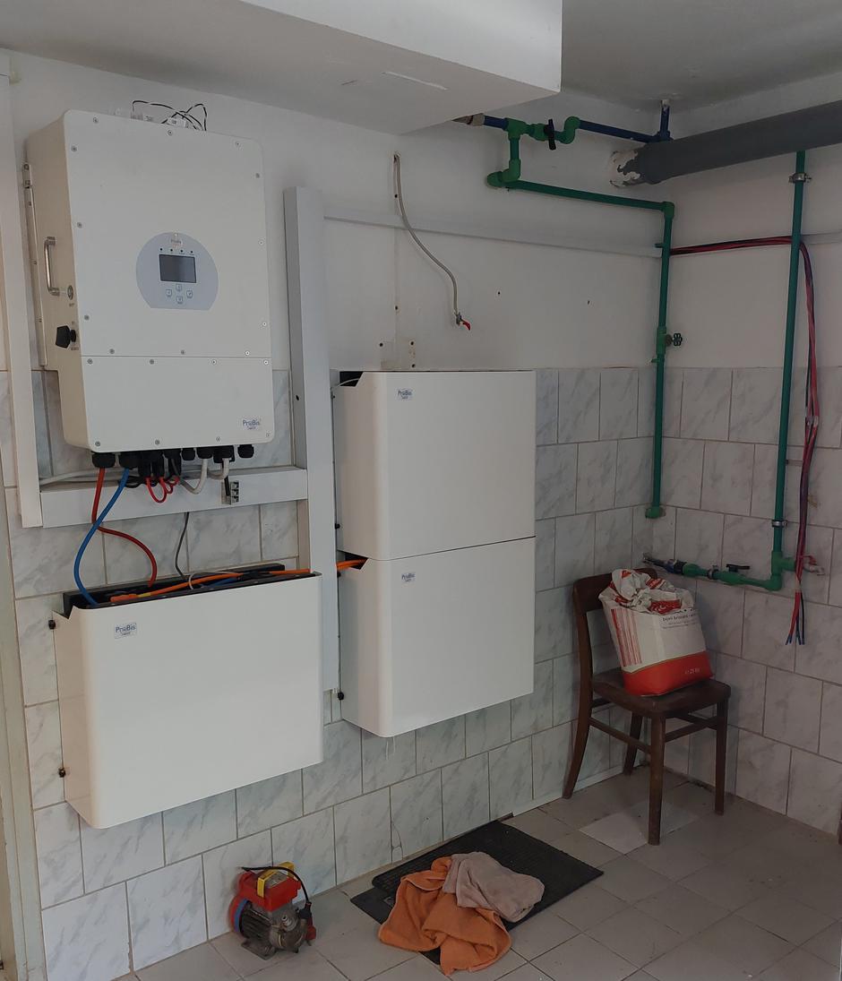 Požar sončne elektrarne | Avtor: Simona Baler