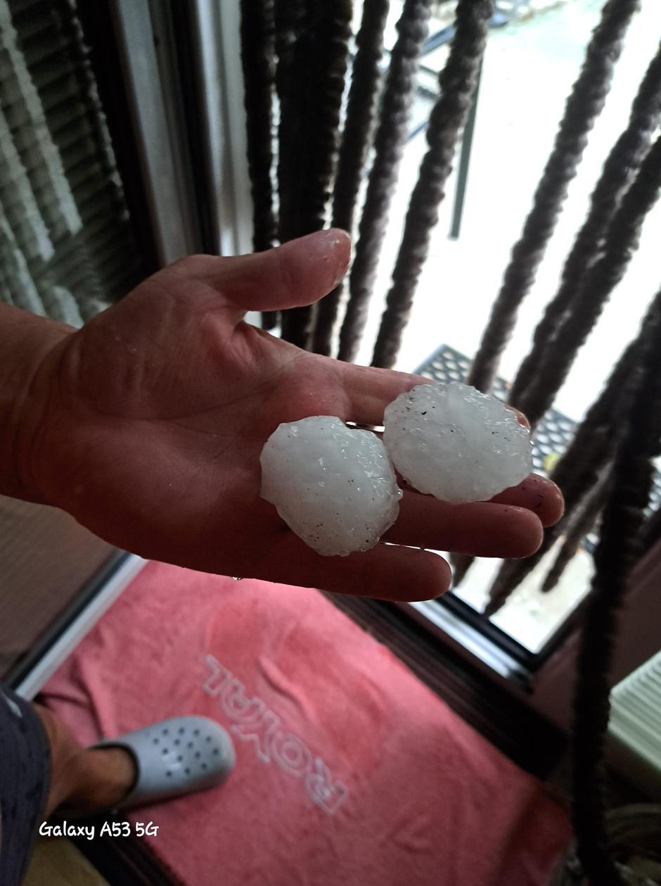 Toča v Ajdovščini | Avtor: Facebook/Jožica Bizjak