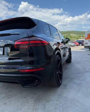 Porsche 3.0 TD Platinum Edition 22col ODLICEN-POLOG 2900..