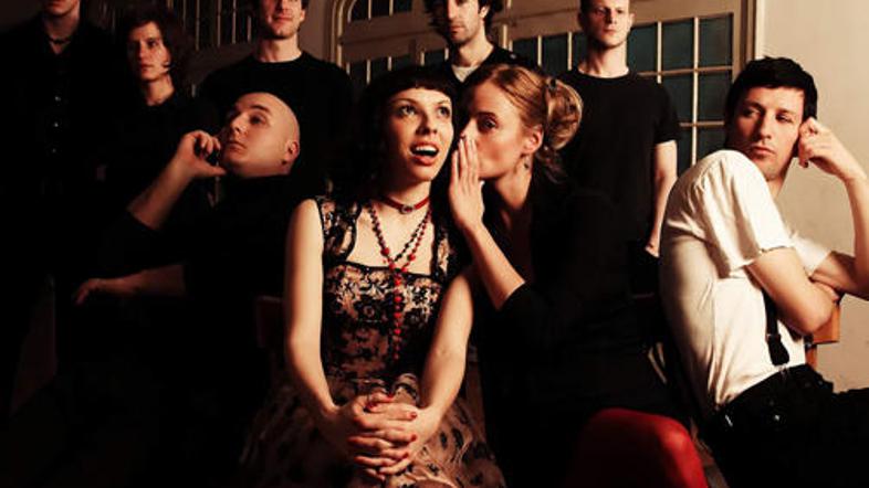 Člani zasedbe Katalena, Edward Clug in Valentina Turcu.