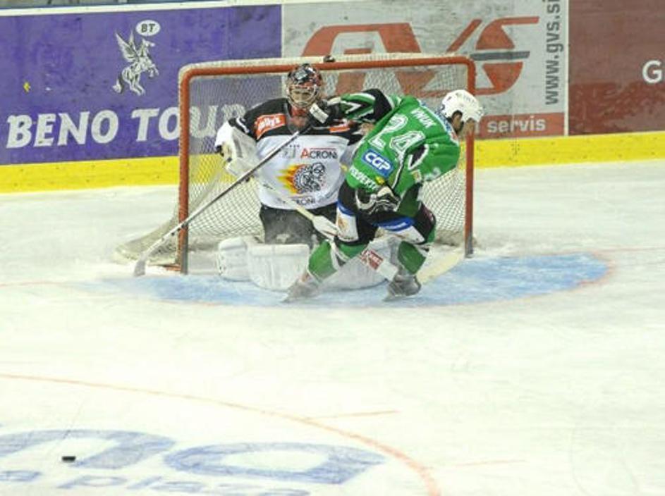 Andrej Hočevar je zbral 27 obramb in bil proglašen je bil za najboljšega igralca