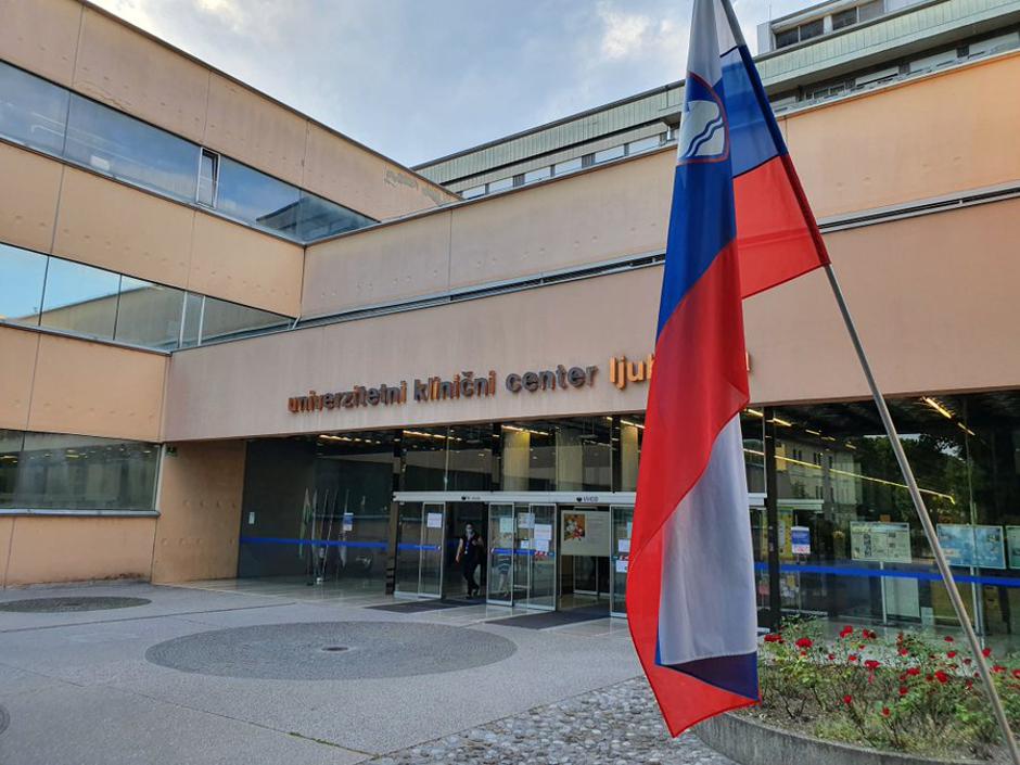 Covid-19: UKC Ljubljana, vhod | Avtor: UKC LJ