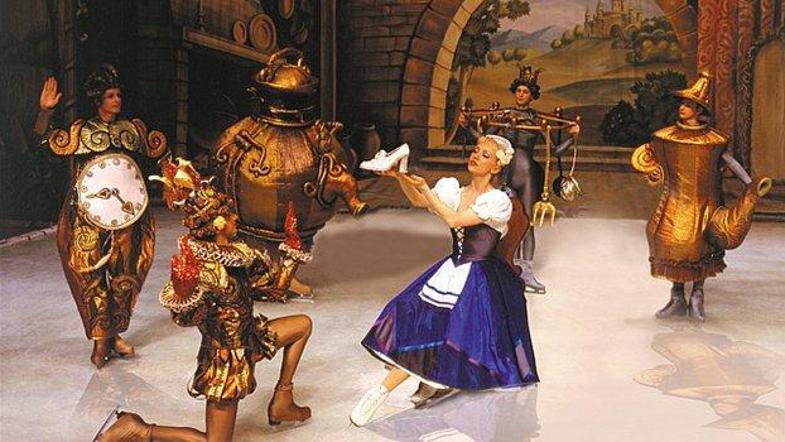 St. Petersburški državni balet na ledu se bo tudi pri nas predstavil s prekrasno