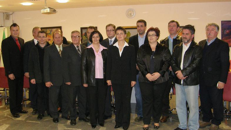 Približno polovica svetnikov je nova, njihova prva naloga pa bo sprejem občinske