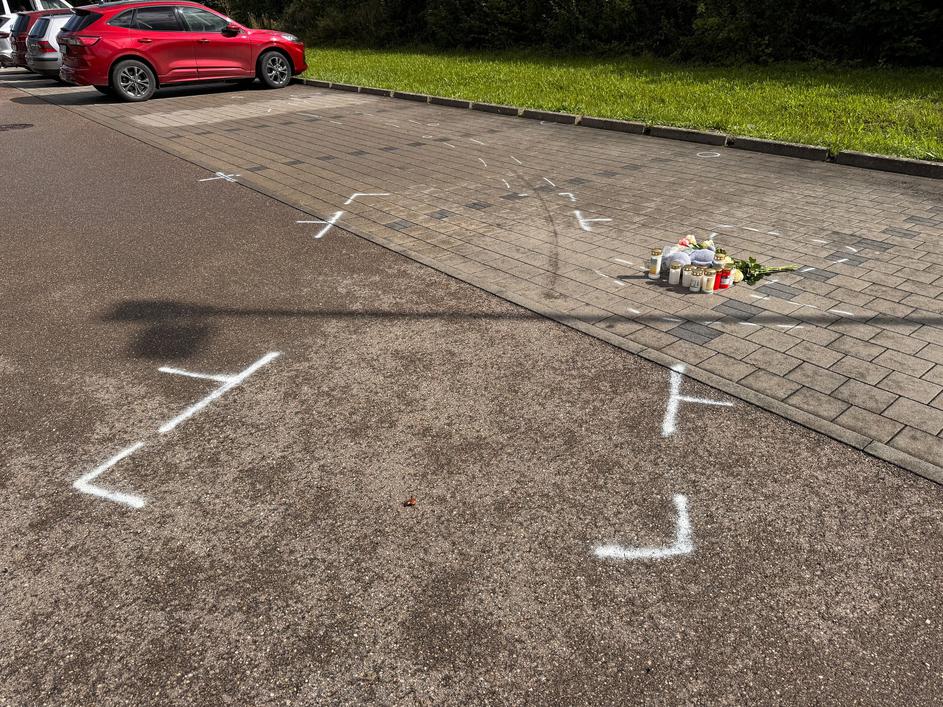 smrt nesreča parkirišče prometna nesreča