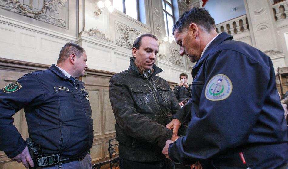 Zdravnik Ivan Radan državo toži za 2,7 milijona evrov