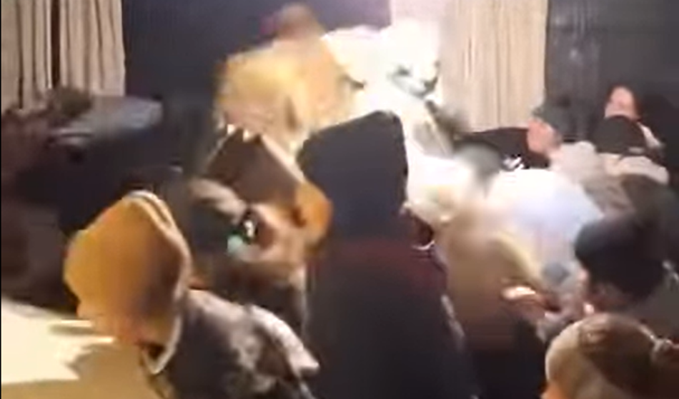 Video, ki je dvignil veliko prahu: "Ljudje, ste zblazneli?"