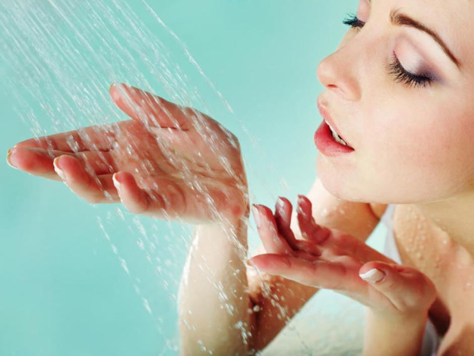 prhanje, tuširanje | Avtor: Žurnal24 main