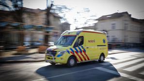 promet, reševalno vozilo, rešilec