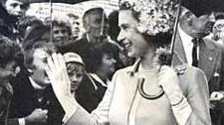 Britanska kraljica med obiskom Avstralije leta 1970.