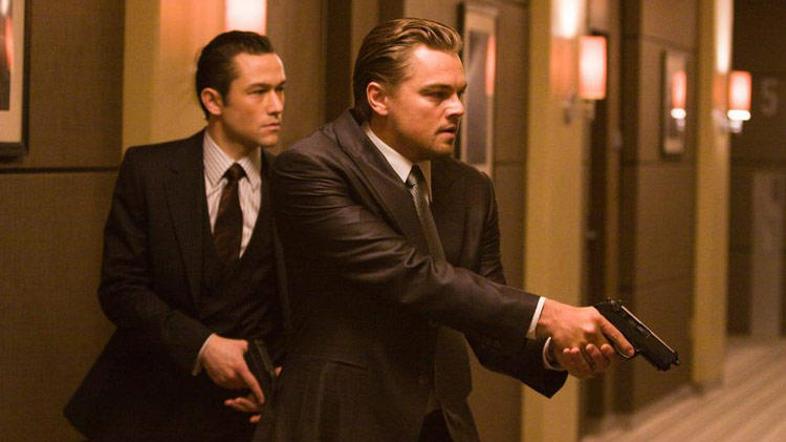 V znanstveno-fantastičnem trilerju Christopherja Nolana DiCaprio ni zmožen le br