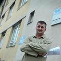 Nekdanji sodelavci protizakonito odpuščenega delavca SCT Gem Zuhdije Nišića so v