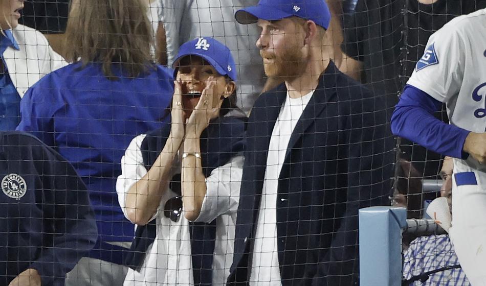 Meghan in Harry: Toliko tiskovnih predstavnikov je že dalo odpoved