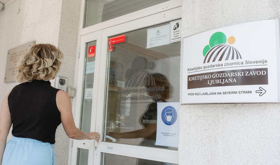 Svoboda kmetijsko gozdarsko zbornico označila za desno trobilo