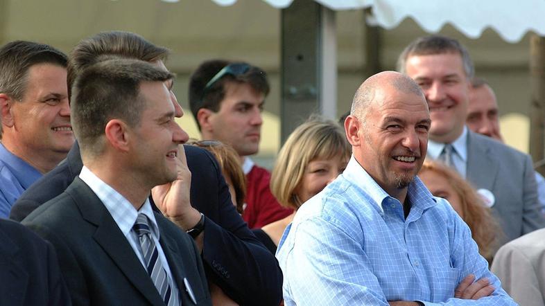 Mirko Tuš je Tuš Oil že prodal, Tuš-mobila pa še ne, čeprav se je o prodaji veli