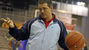 David Dedek je v Sloveniji že bil glavni trener, v tujini pa še čaka na svojo pr