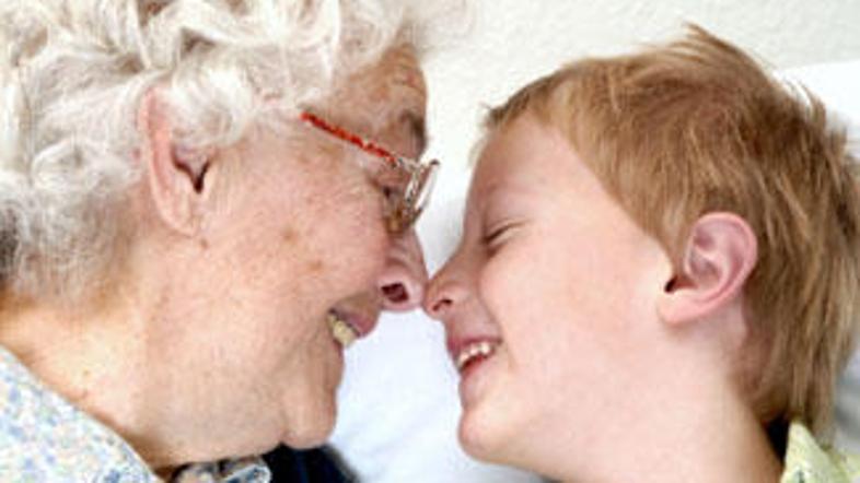 Babice bi morale na svoje vnuke bolje paziti.