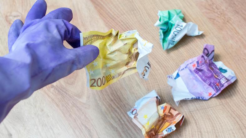 čiščenje denarja