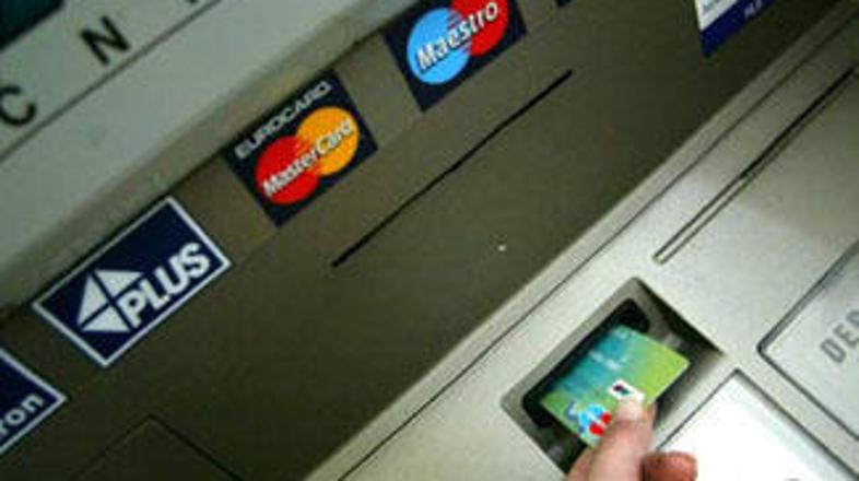 Ne nasedajte lažnim elektronskim nasvetom o ravnanju v primeru prisilnega dviga 