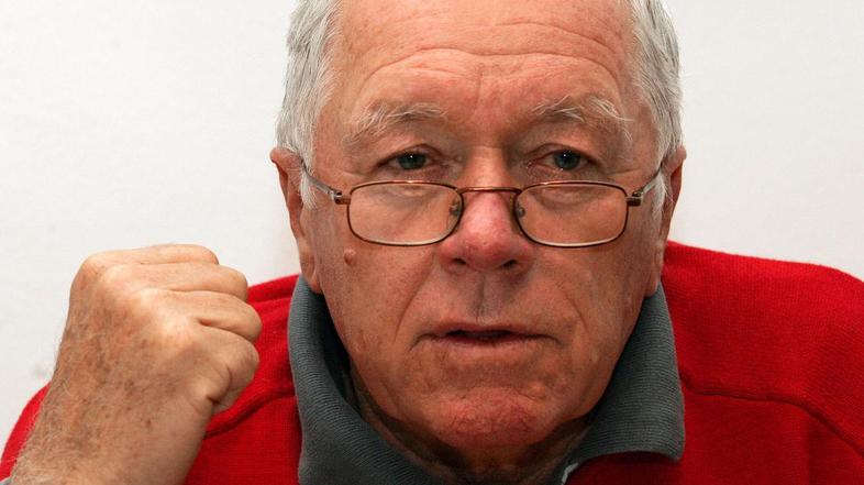 Tone Vogrinec, ki bo odbor vodil brez plačila, ocenjuje, da zamujamo leto in pol