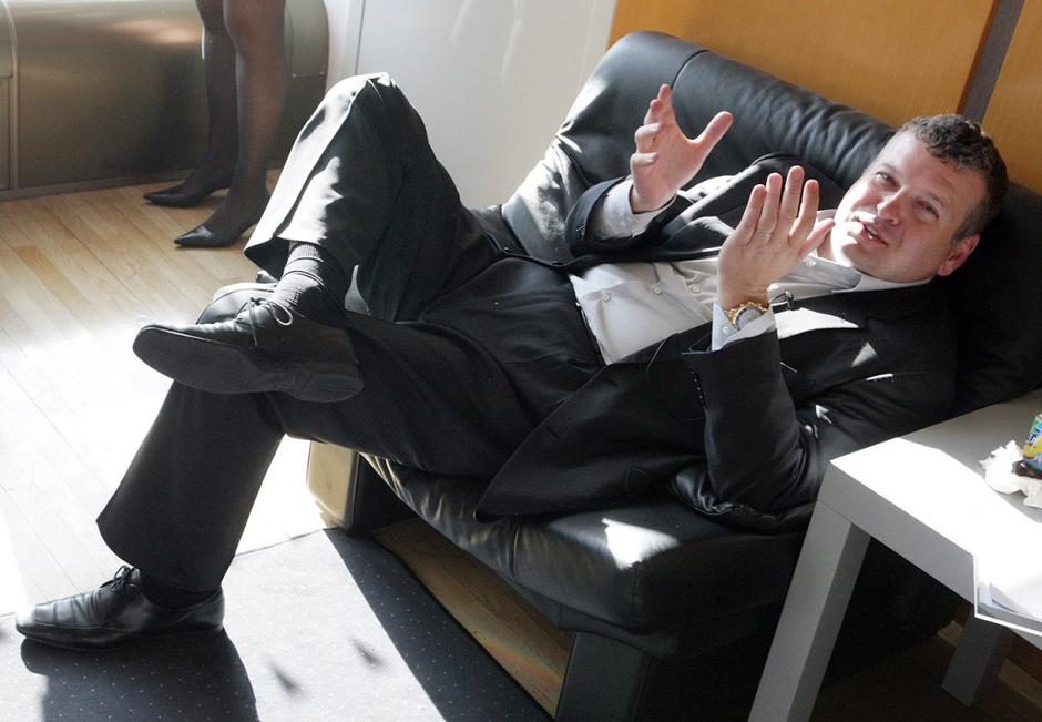 skakalci sprejem brnik lovše | Avtor: Boštjan Tacol