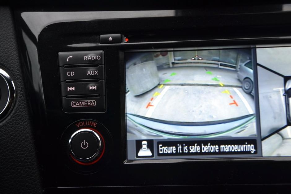 Nissanov sistem AVM štirih kamer | Avtor: Gregor Prebil