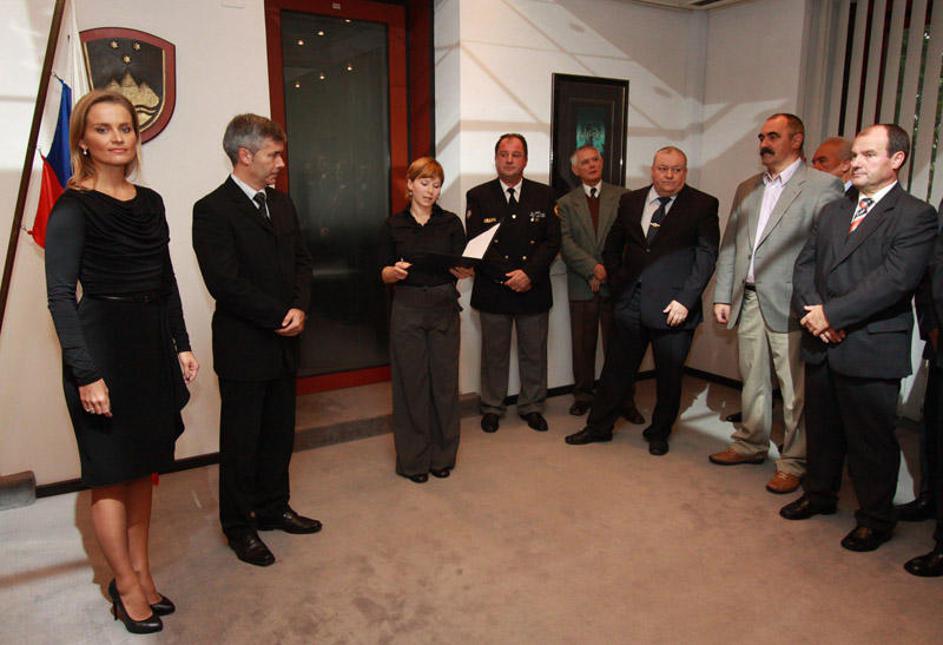 znak policije za sodelovanje, policija, akcija Sever, Katarina Kresal, Janko Gor