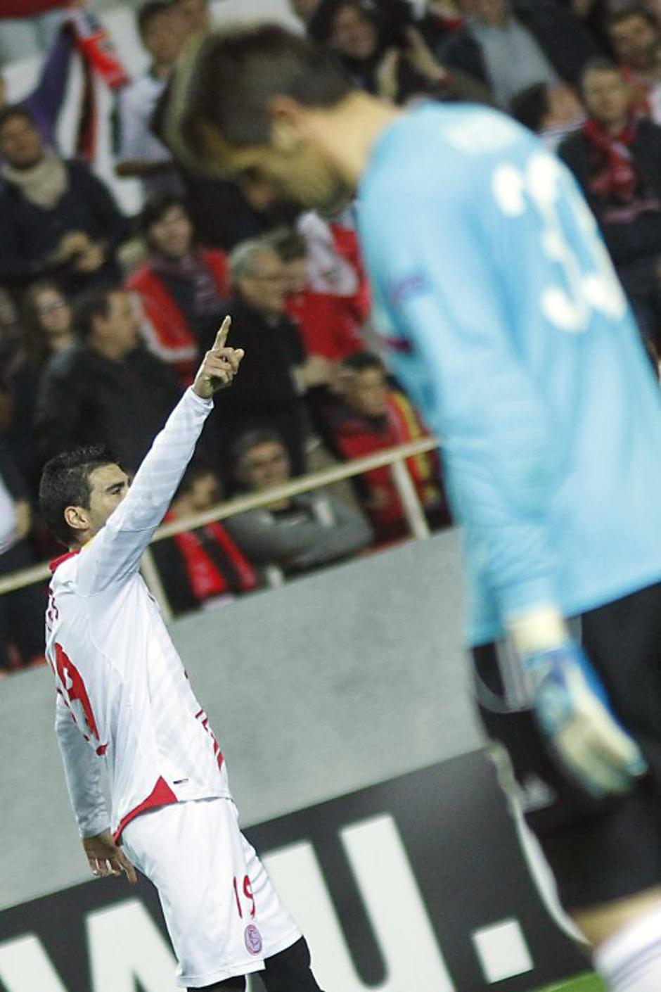 Reyes Jasmin Handanović Sevilla Maribor Pizjuan Evropska liga | Avtor: EPA