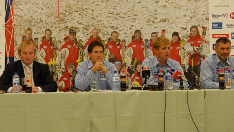 Kdaj se bo SZS izvlekla iz starih težav?