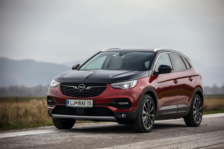 Opel Grandland X Hybrid4