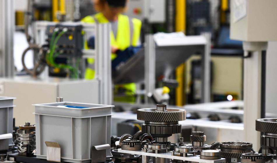 Gospodarstvo izgublja zagon, rast slabša kot dve leti prej