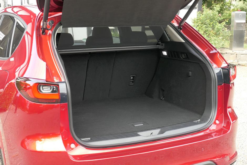 mazda CX-60 | Avtor: Matija_Janežič