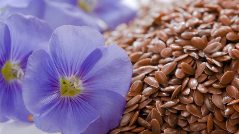 Zdrobite ga in zmešajte s kosmiči. (Foto: Shutterstock)