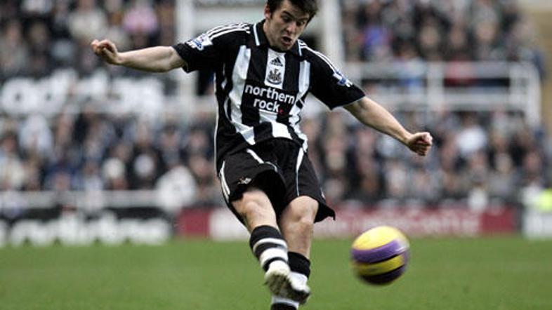 Joey Barton bo zaradi pretepa zamudil dve tekmi Newcastla.