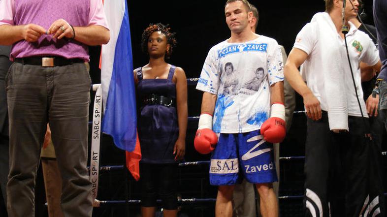 Dirk Dzemski (desno od Zavca v beli majici) je prepričan, da sta z Zavcem na pra