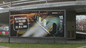 Zavod Vozim Heroji furajo v pižamah