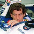 Ayrton Senna v Williamsovem bolidu tik pred začetkom VN San Marina 1994.