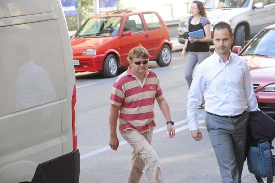 Sojenje Branku Mačku