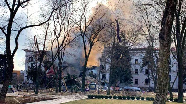 Mariupolj Ukrajina gledališče bombardiranje