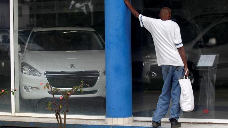 Prodaja avtomobilov na Kubi