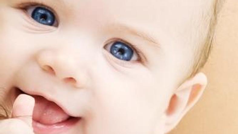 Dojenček, oči