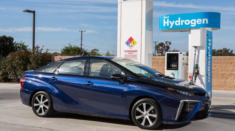 Toyota mirai