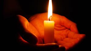 Šport: Umrl je legendarni košarkar, ljubljenec tivolske publike - Sveča