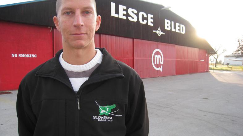 “Prihodnje leto je evropsko prvenstvo, jaz pa še ne vem, ali bom imel letalo ali