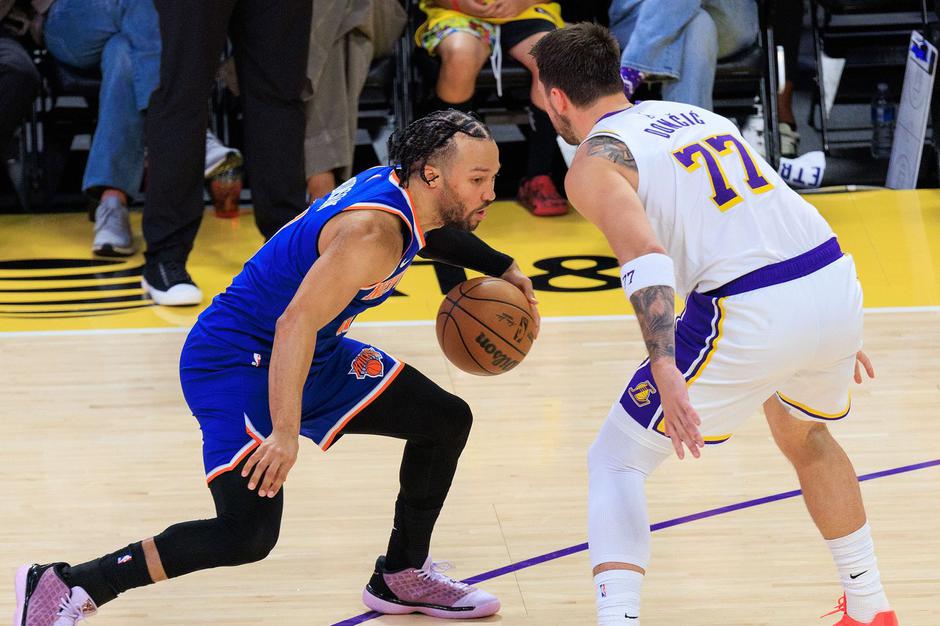 Luka Dončić in Jalen Brunson | Avtor: Profimedia