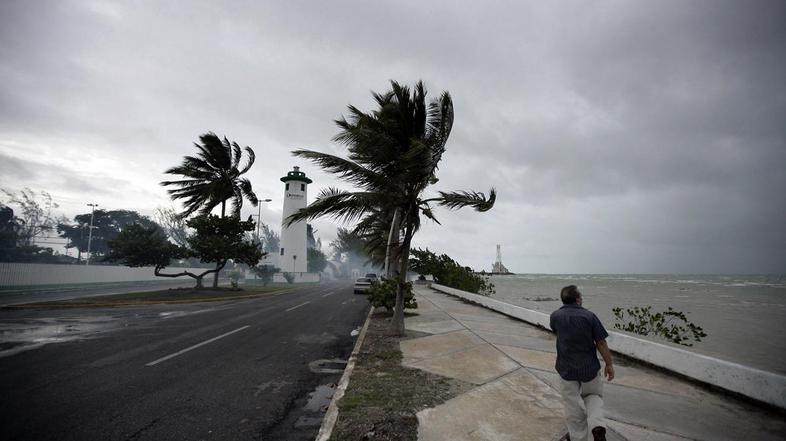 tropska nevihta, Alex, Mehiški zaliv