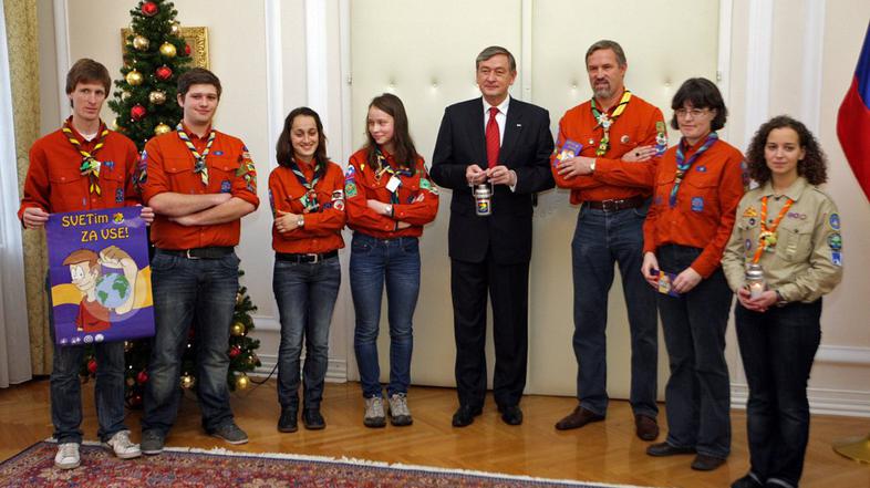 Luč miru pri Danilu Türku.