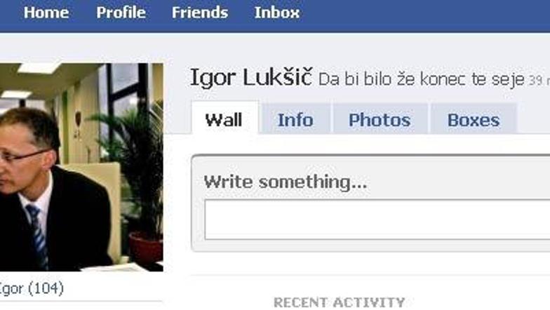 Ministrov profil na Facebooku.